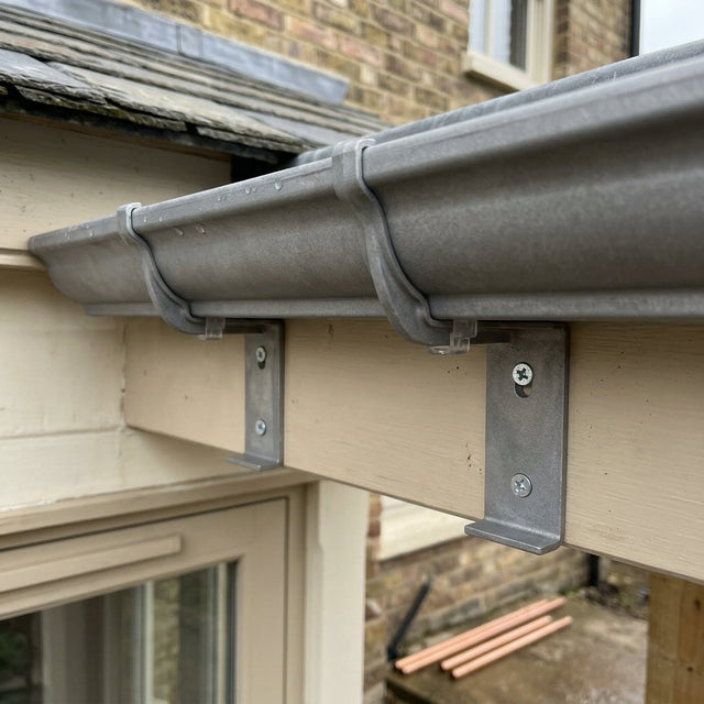 Aluminium Moulded Ogee Gutter Direct Fix Bracket 125 x 100mm