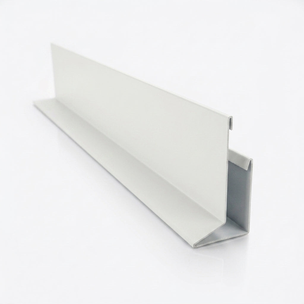 V Return Aluminium Fascia Board 30mm 45° 3m — RAL 9016