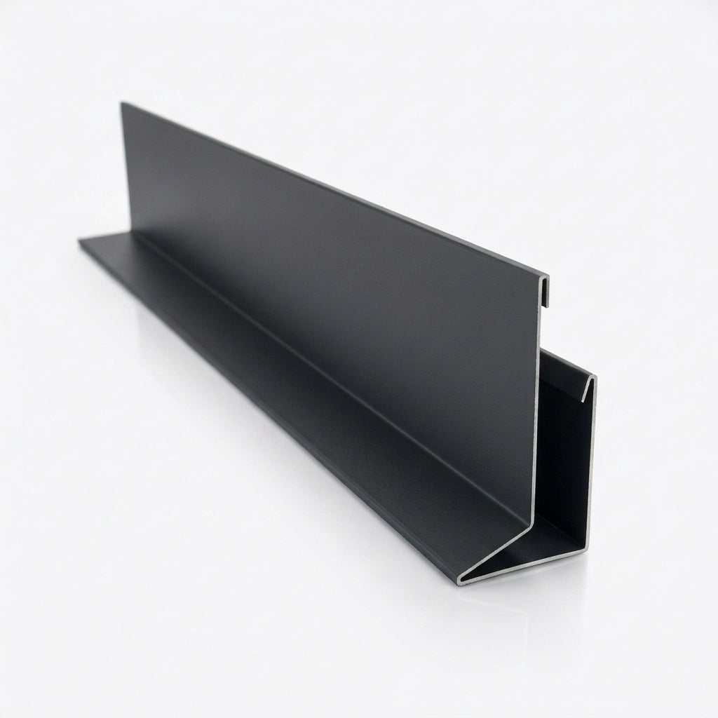 V Return Aluminium Fascia Board 30mm 45° 3m — RAL 7021