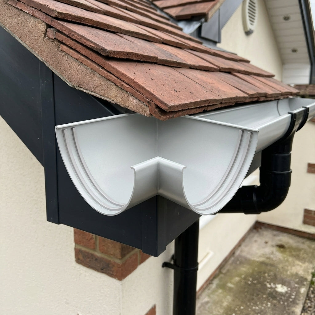 90° Aluminium Gutter Angle 130mm - Marine Grade — RAL 7035 (in use)