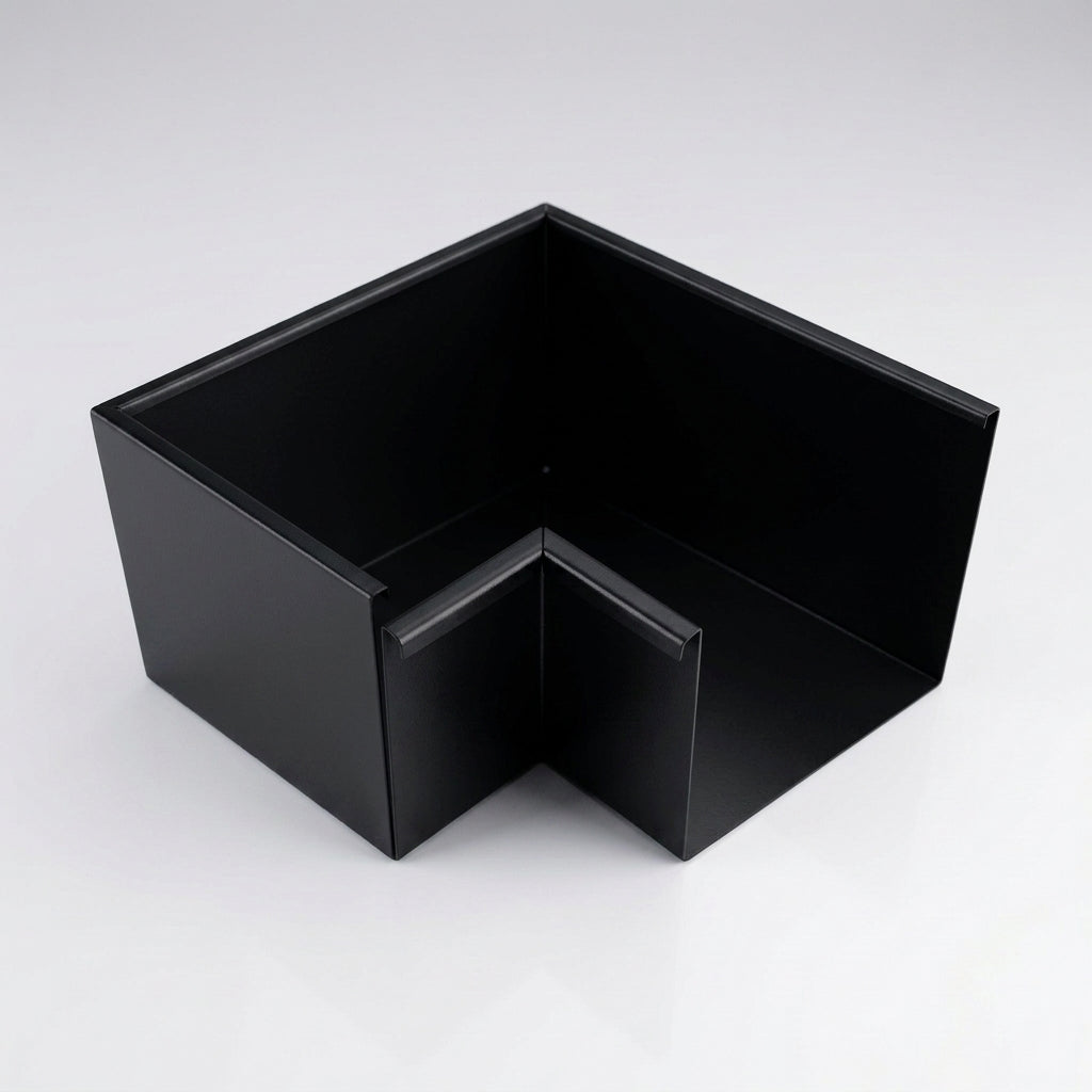 135° Aluminium Box Gutter Angle 135 x 100mm — RAL 9005